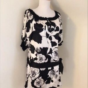WHITE HOUSE BLACK MARKET Floral Dress Silk Size Medium Off Shoulder